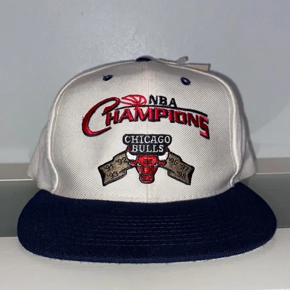NBA | Accessories | New Vintage 9s Logo 7 Chicago Bulls Snapback 